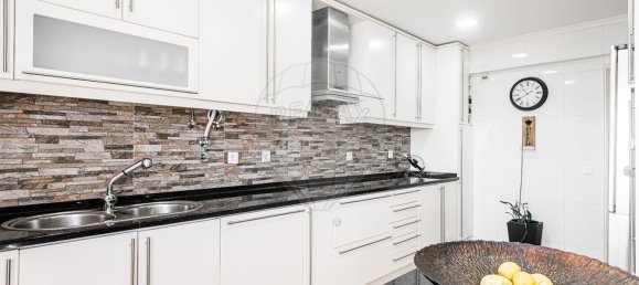 3 bedrooms Apartment in Lisbon, Portugal No. 143197 9