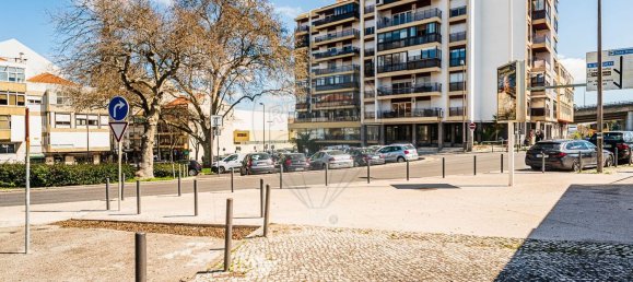 3 bedrooms Apartment in Lisbon, Portugal No. 143197 29