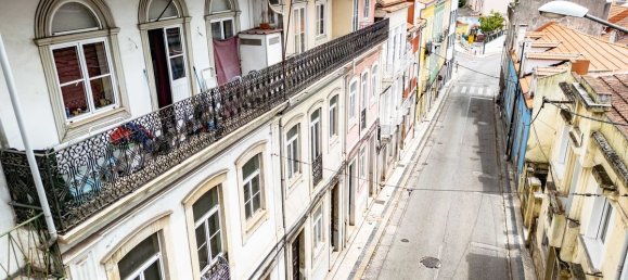 Здание с 9 спальнями в Коимбра, Португалия № 74807 16