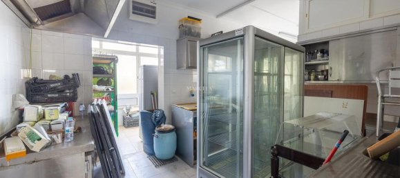 128m² Commercial property in Lagos, Portugal No. 295357 5