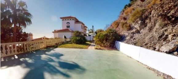 8 bedrooms House in Malaga, Spain No. 53157 32