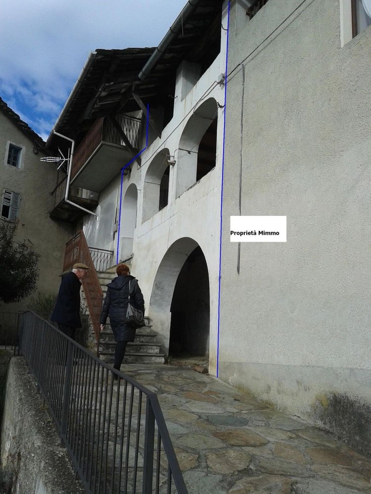 Casa de 3 divisões em Traversella, Italy N.º 136451