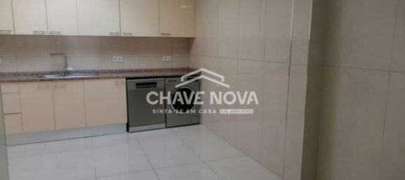 3 chambres Maison à Porto, Portugal No. 45796 8