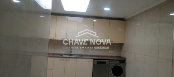 3 chambres Maison à Porto, Portugal No. 45796 6