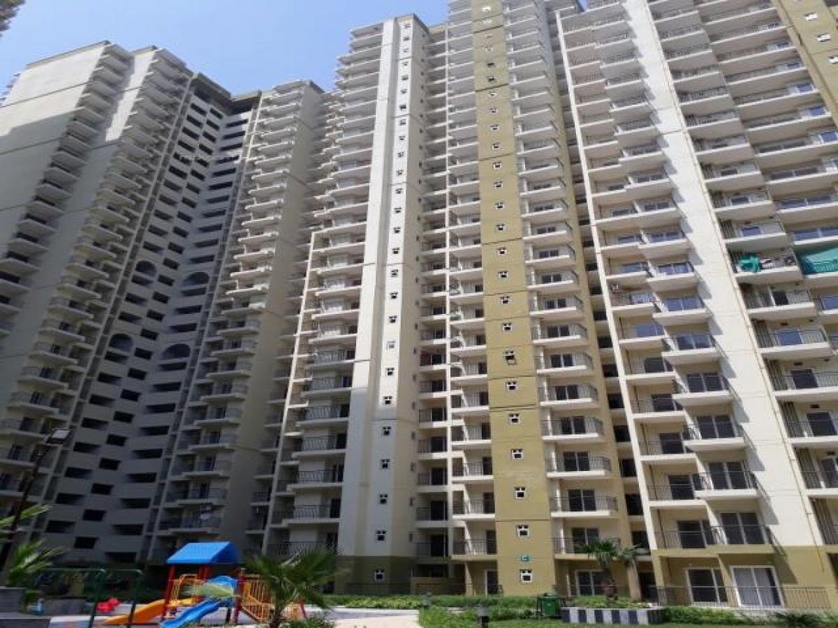 3 bedrooms House in Noida, India No. 67049