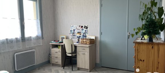 4 bedrooms House in Chassenard, France No. 201105 7