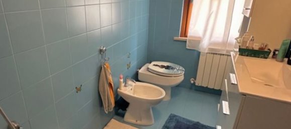 3 rooms Apartment in Bastia Umbra, Italy No. 178062 2