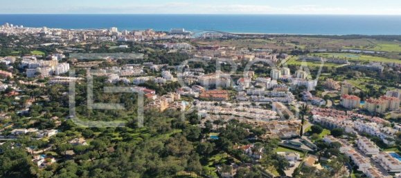 3 Schlafzimmer Doppelhaus in Quarteira, Portugal, Nr. 82855 32