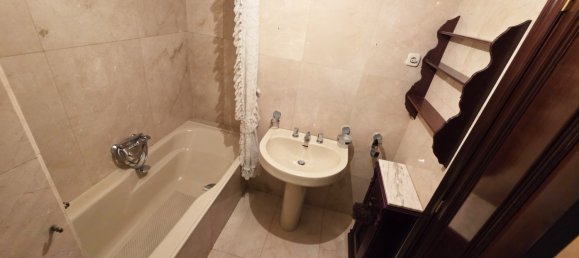 3 Schlafzimmer Wohnung in Logrono, Spain, Nr. 144163 41