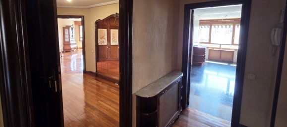 3 Schlafzimmer Wohnung in Logrono, Spain, Nr. 144163 4