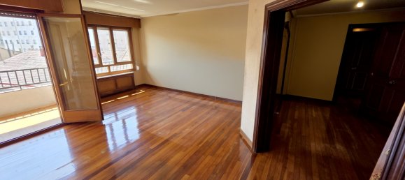 3 Schlafzimmer Wohnung in Logrono, Spain, Nr. 144163 9