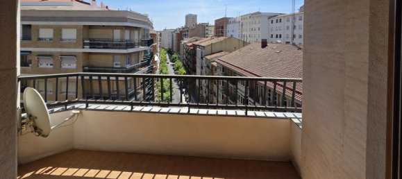 3 Schlafzimmer Wohnung in Logrono, Spain, Nr. 144163 11