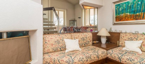 15 rooms Villa in Fenegrò, Italy No. 157556 16