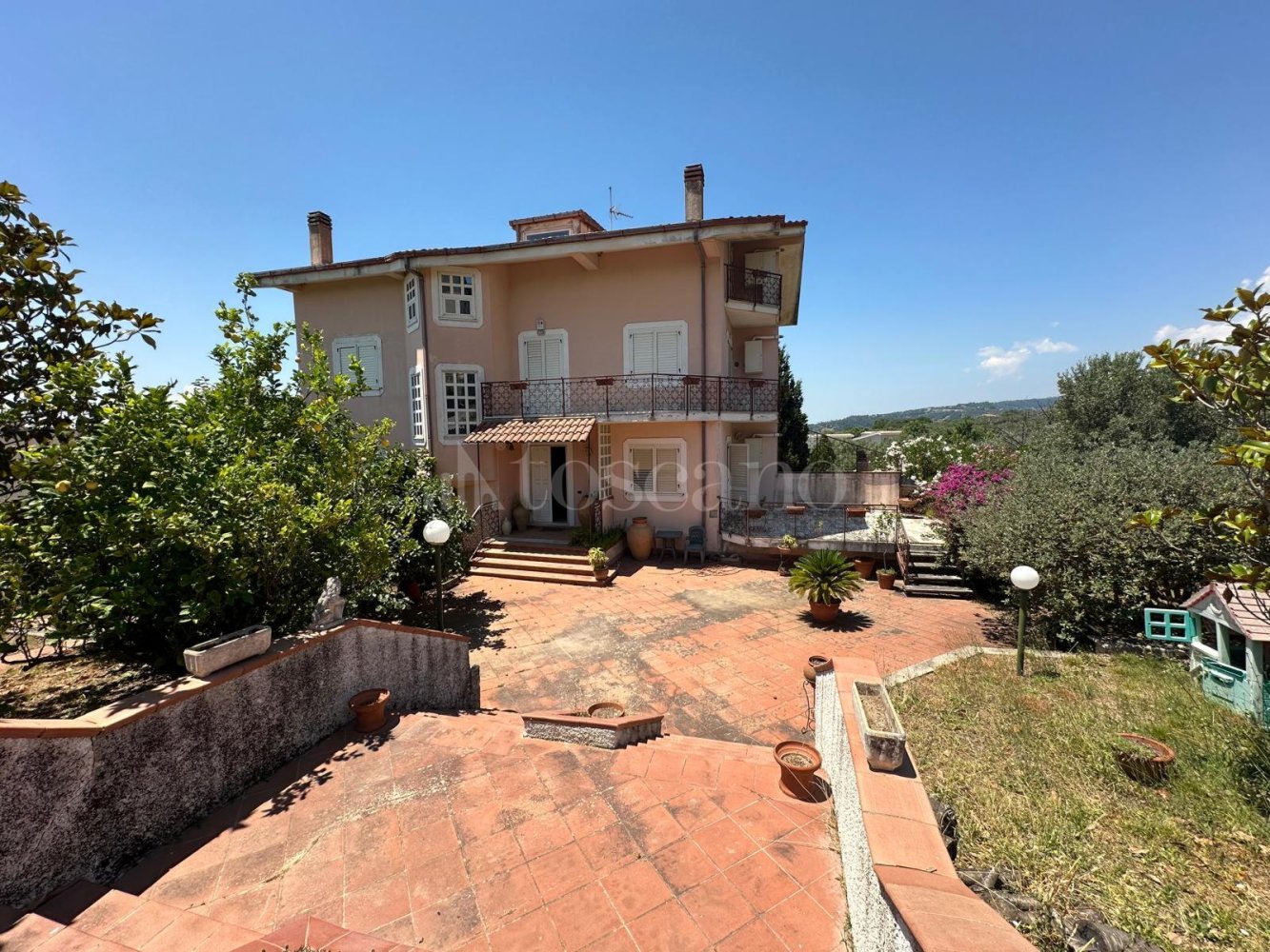 Villa de 13 habitaciónes en Catanzaro, Italy No. 267134