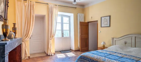 4 Schlafzimmer Haus in Uzes, France, Nr. 350053 10