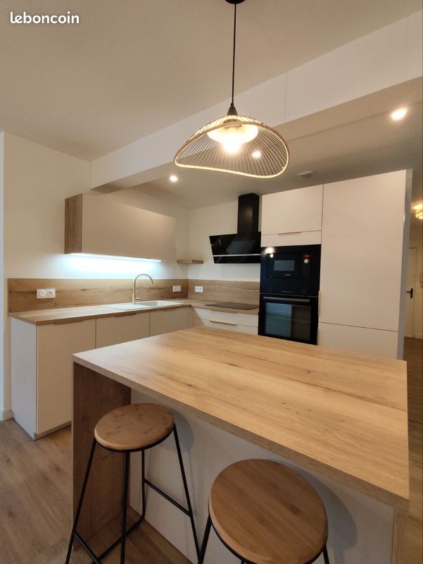 3 Schlafzimmer Wohnung in Tours, France, Nr. 280967