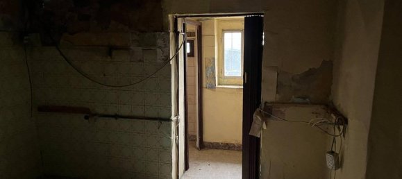 Дом с 6 комнатами в Пастренго, Италия № 65435 13