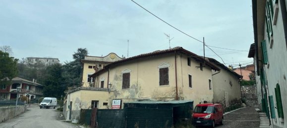 Дом с 6 комнатами в Пастренго, Италия № 65435 22