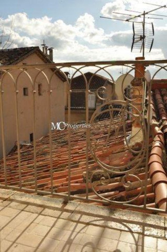 Apartamento com 3 quartos em condomínio em Grasse, France N.º 16680