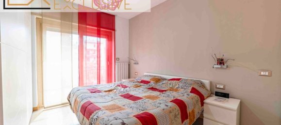 2 bedrooms Apartment in Rome, Italy No. 390997 5