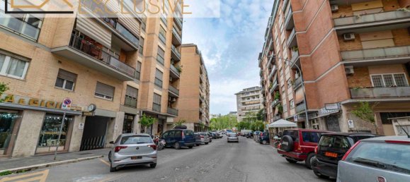 2 bedrooms Apartment in Rome, Italy No. 390997 28