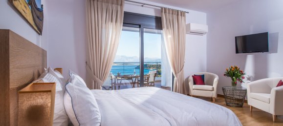 5 bedrooms Villa in Agios Nikolaos, Greece No. 6015 18