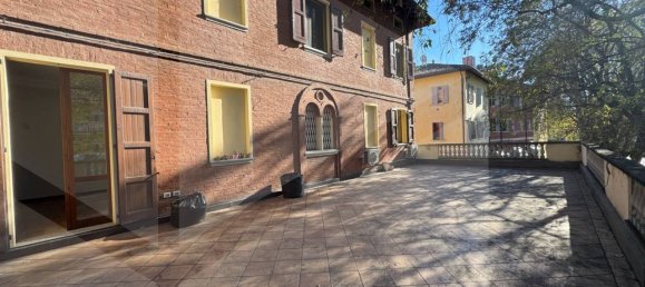 Квартира с 4 комнатами в Кастельнуово Рангоне, Италия № 22057 3