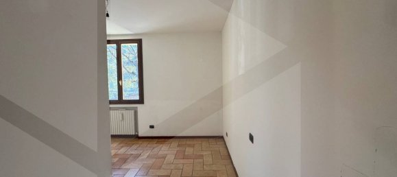 Квартира с 4 комнатами в Кастельнуово Рангоне, Италия № 22057 19