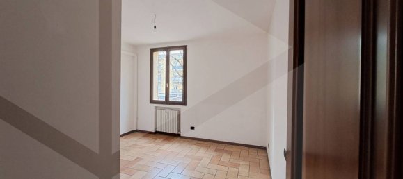 Квартира с 4 комнатами в Кастельнуово Рангоне, Италия № 22057 17