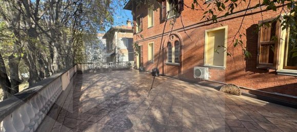 Квартира с 4 комнатами в Кастельнуово Рангоне, Италия № 22057 2