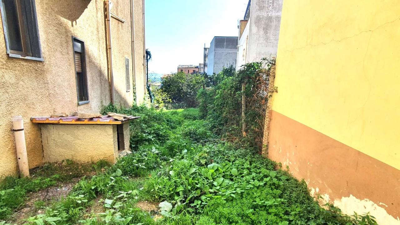 1228m² Land in Godrano, Italy No. 163749