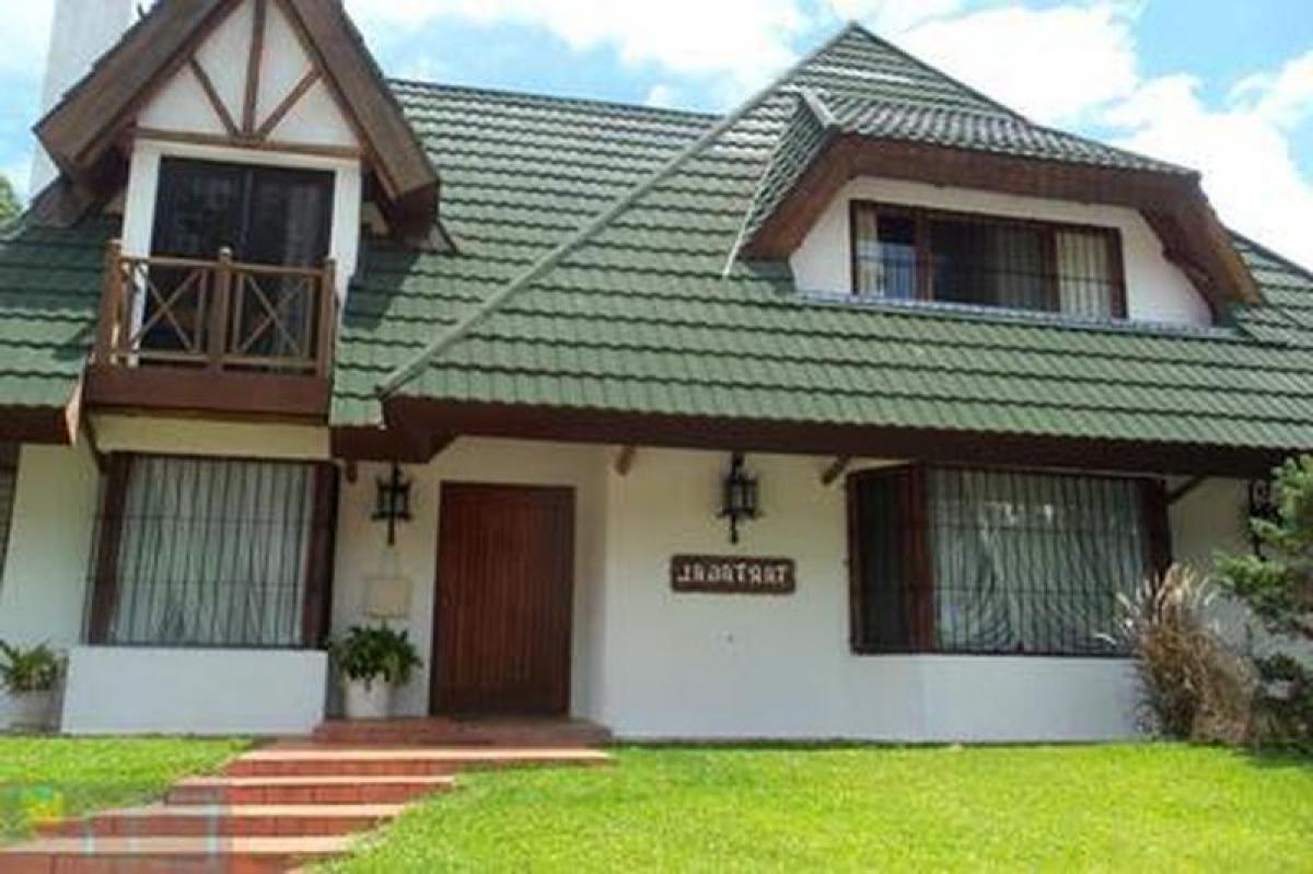 2 bedrooms House in Maldonado, Uruguay No. 12742