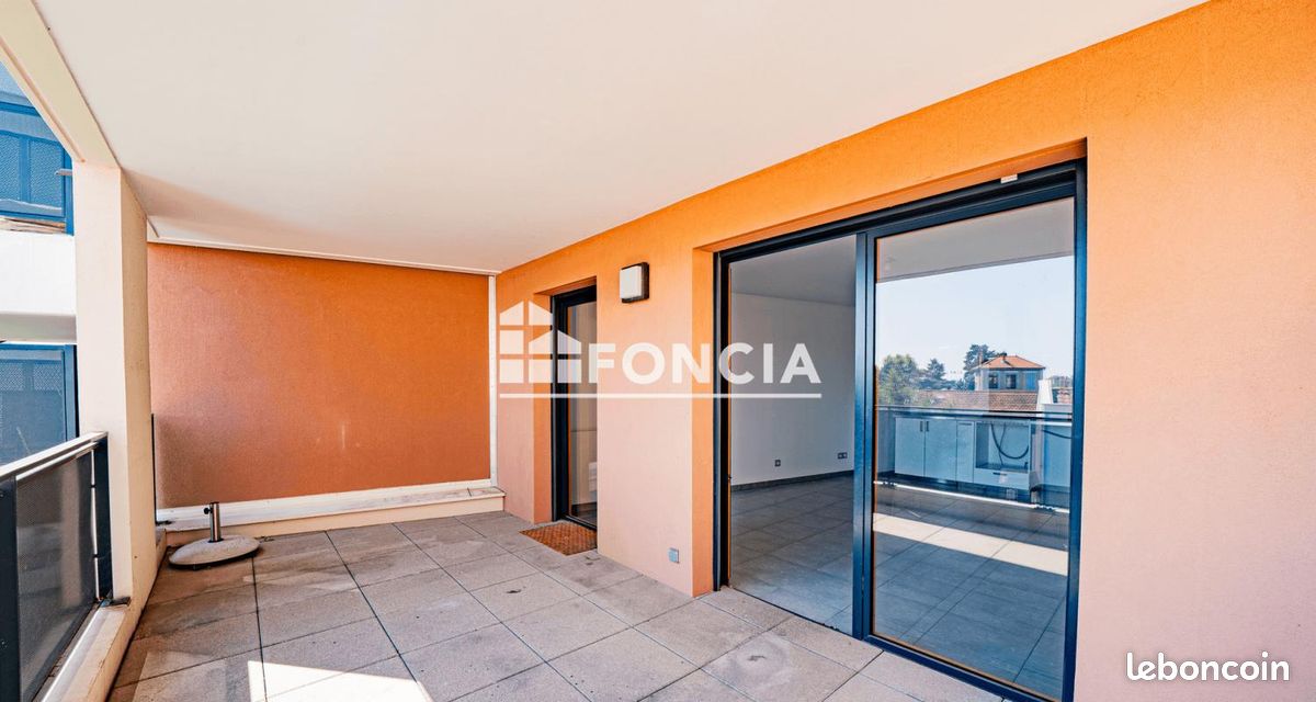 2 bedrooms Apartment in Caluire-et-Cuire, France No. 343519