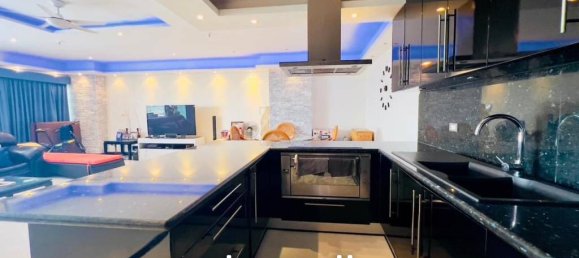 2 bedrooms Condo in Pattaya, Thailand No. 23976 4