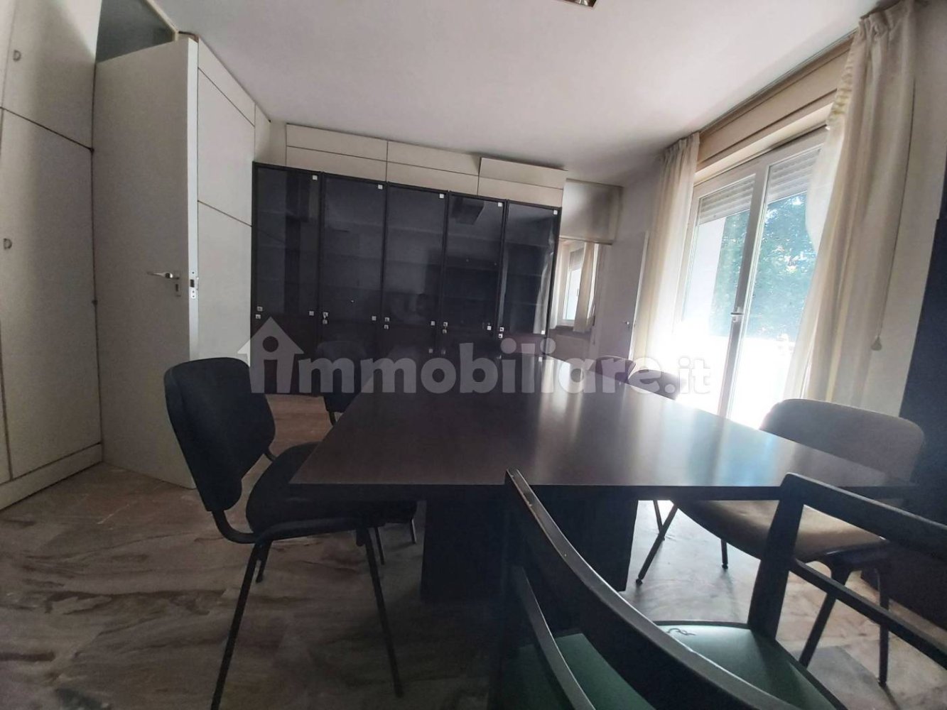 Офис с 4 комнатами в Удине, Италия № 367485