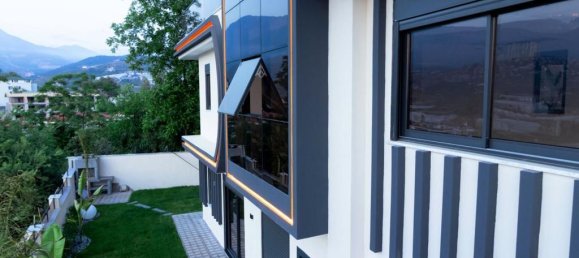 Villa 5+1 in Kargicak, Turkey No. 16724 17