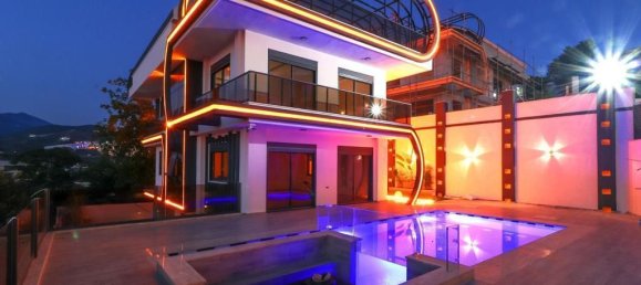 Villa 5+1 in Kargicak, Turkey No. 16724 11