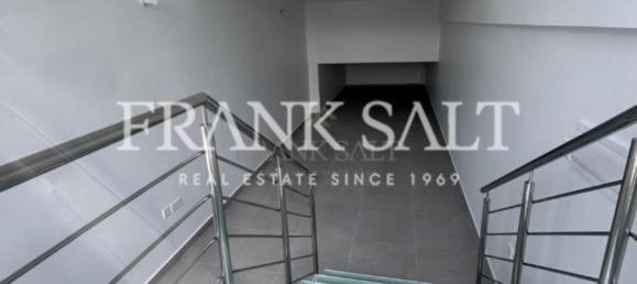 Laden in Msida, Malta, Nr. 13272 2