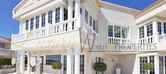 6 bedrooms Villa in Adeje, Spain No. 115928 3