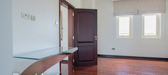 4 bedrooms Villa in Jumeirah Islands, UAE No. 3353 17