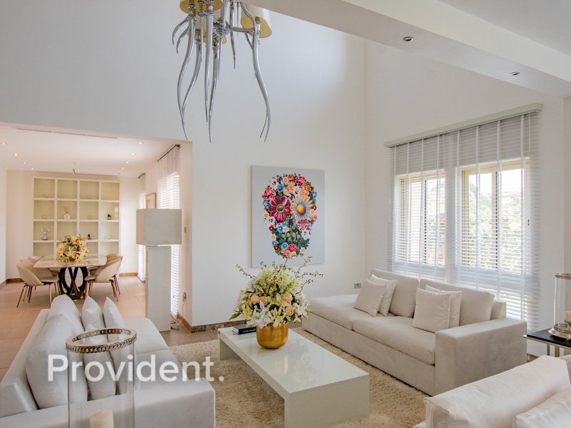 4 bedrooms Villa in Jumeirah Islands, UAE No. 3353