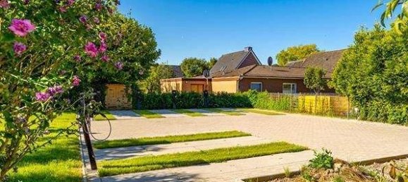 Отель, гостиница с 12 комнатами в Виттмунд, Германия № 15851 3