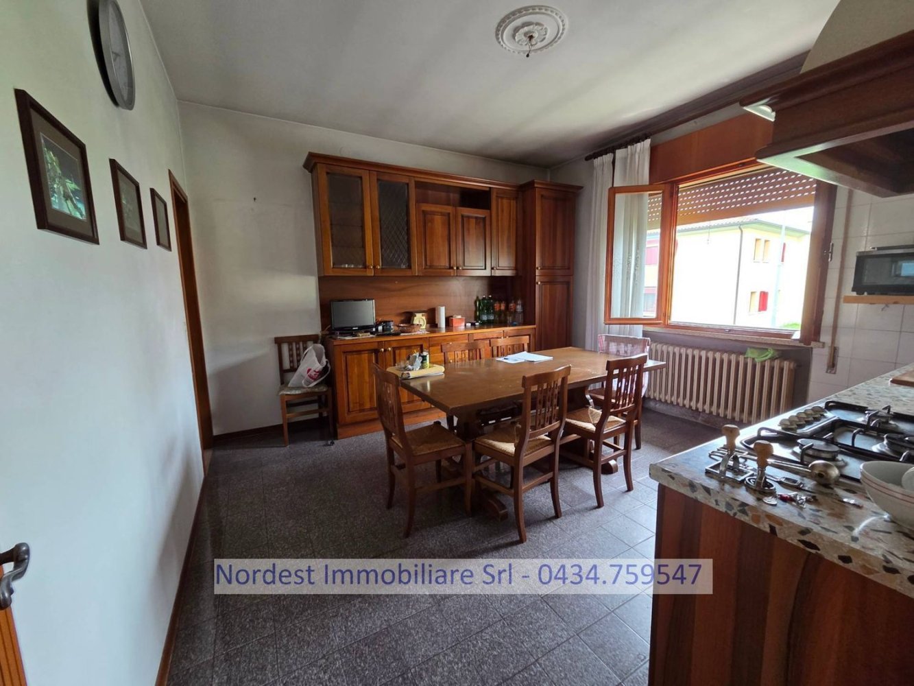 8 rooms House in Gaiarine, Italy No. 300809