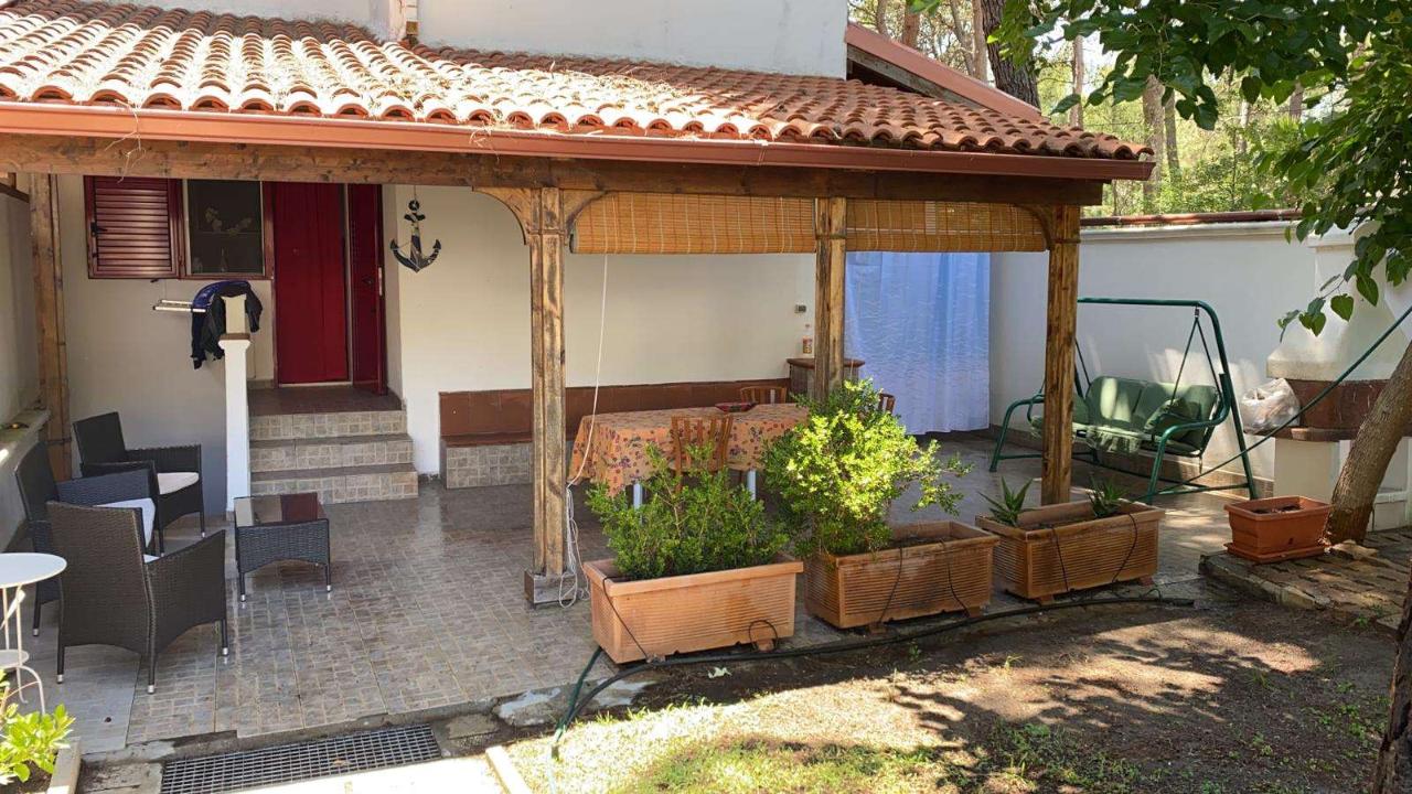 4غرفة فيلا في Castellaneta, Italy رقم 136600