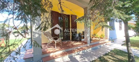 5 غرف نوم فيلا في Pisa, Italy رقم 221653 34