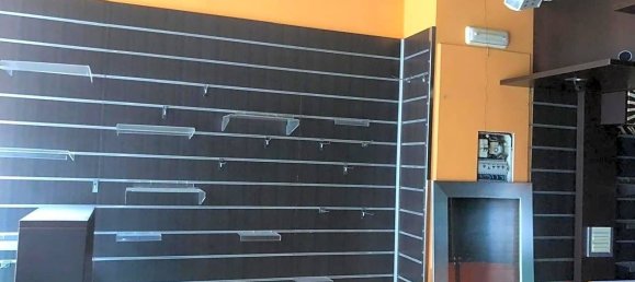 4 bedrooms Commercial property in Torrelavega, Spain No. 91731 2