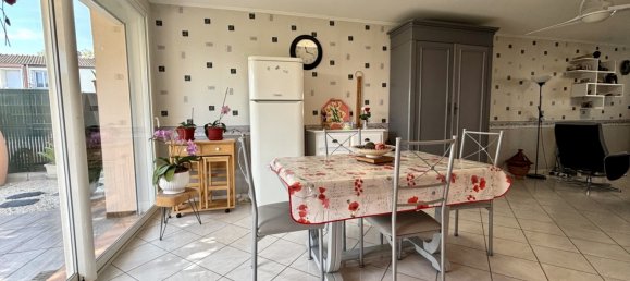 5 bedrooms Villa in Reims, France No. 247688 4
