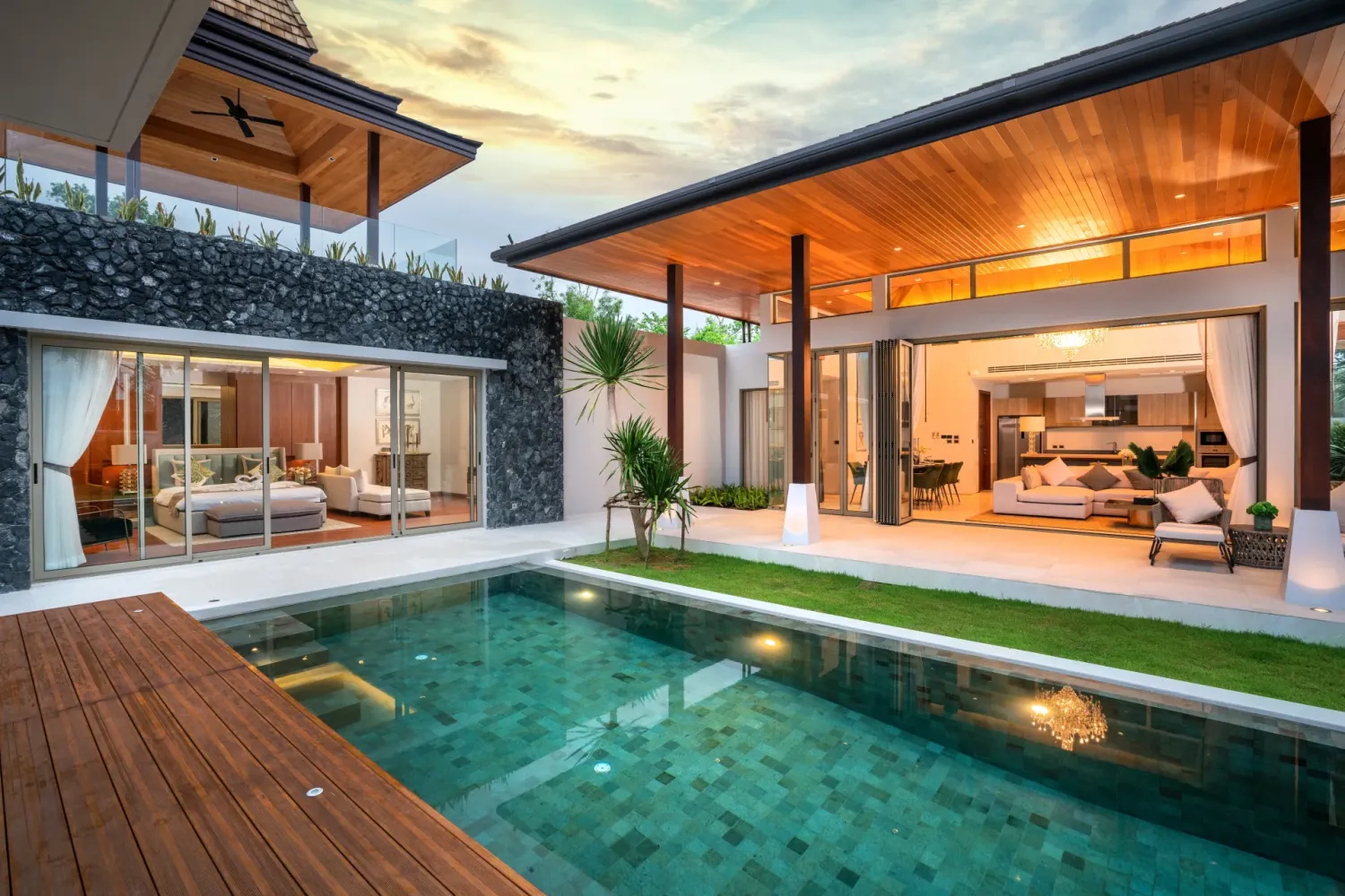 3 Schlafzimmer Villa in Phuket, Thailand, Nr. 80443