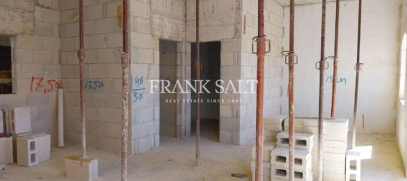 1 bedroom Apartment in Marsalforn, Malta No. 1053 8