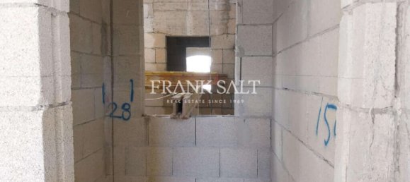 1 bedroom Apartment in Marsalforn, Malta No. 1053 6